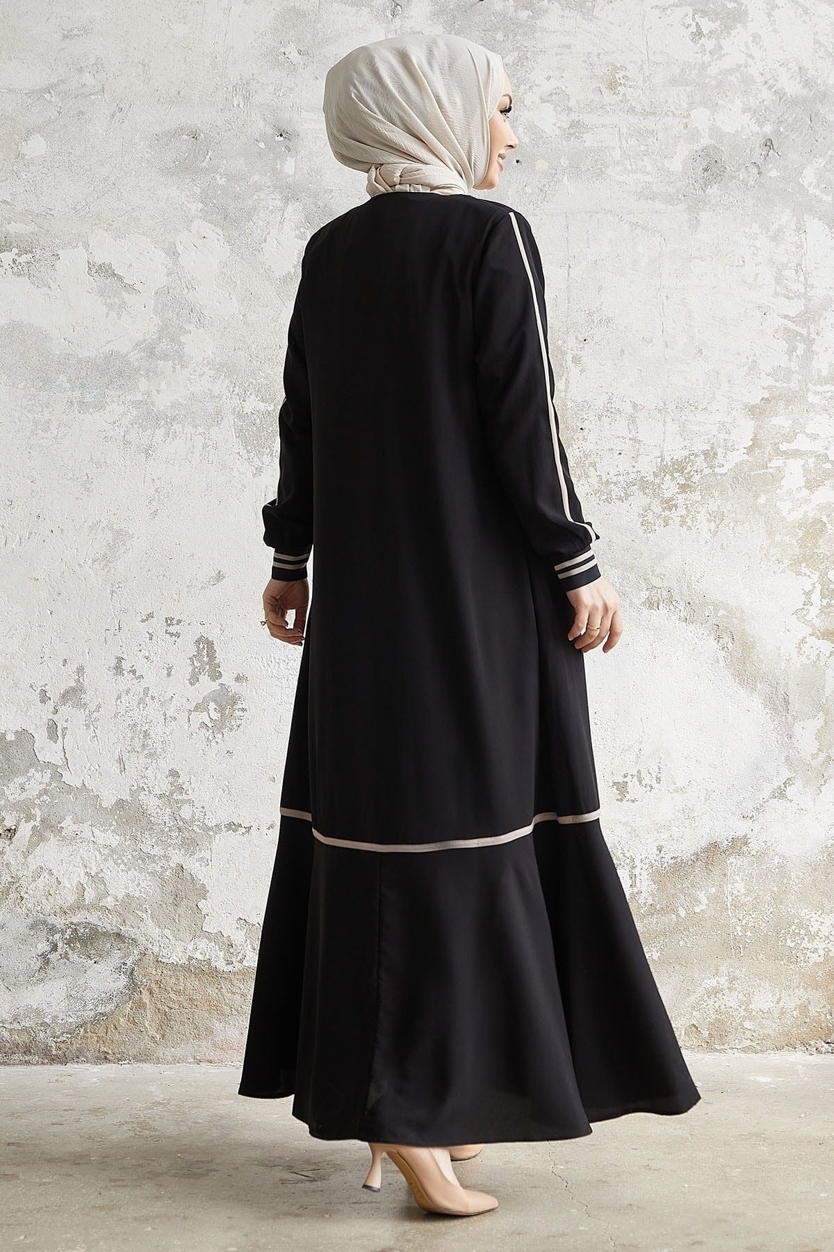 Hazel Stripe Pattern Ribbed Abaya - Black Ms00tz67211