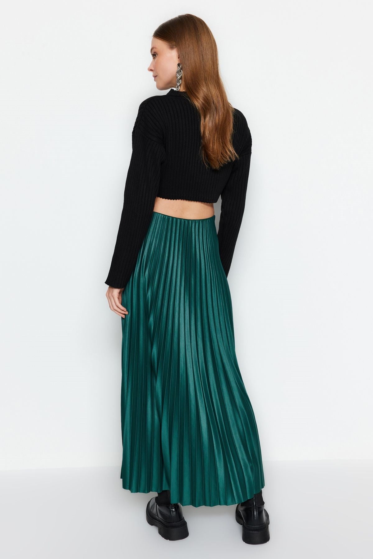 Black Pleated Maxi Knitted Skirt Twoss24et00041