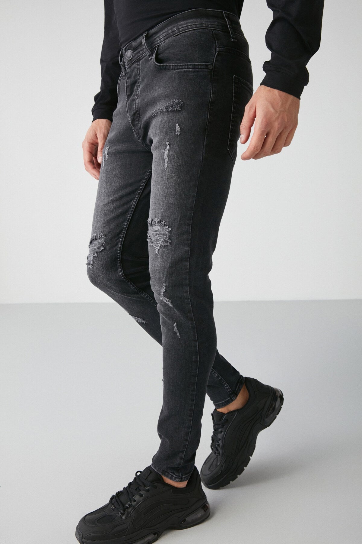 Loose Relaxed Skinny Gray Jeans Fair01092022