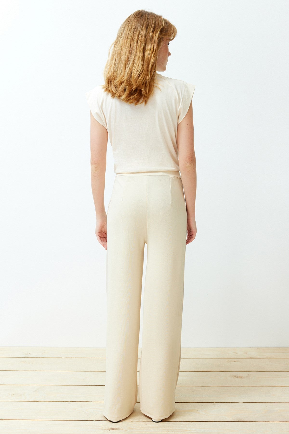 Beige Color Block Straight/straight Cut Flexible Pants Twoss24pl00100