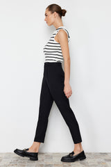 Black Carrot Woven Pants Twoss24pl00085