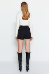 Black Pocket Detailed Woven Shorts Twoaw24sr00030