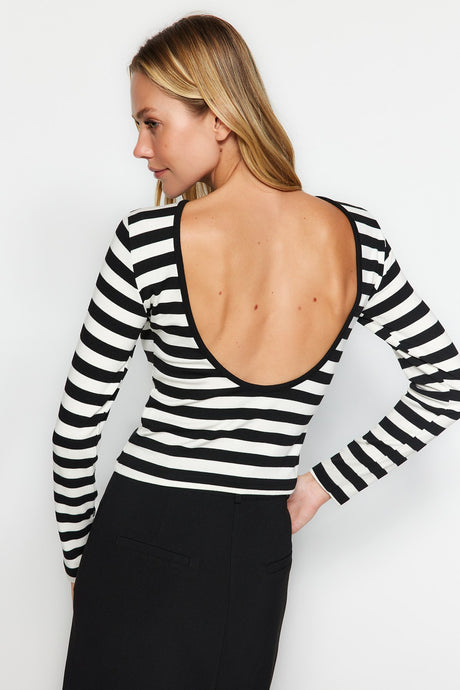 Black Striped Soft Fabric Striped Back Open Fitted/body Fit Knitted Blouse Twoaw24bz00121