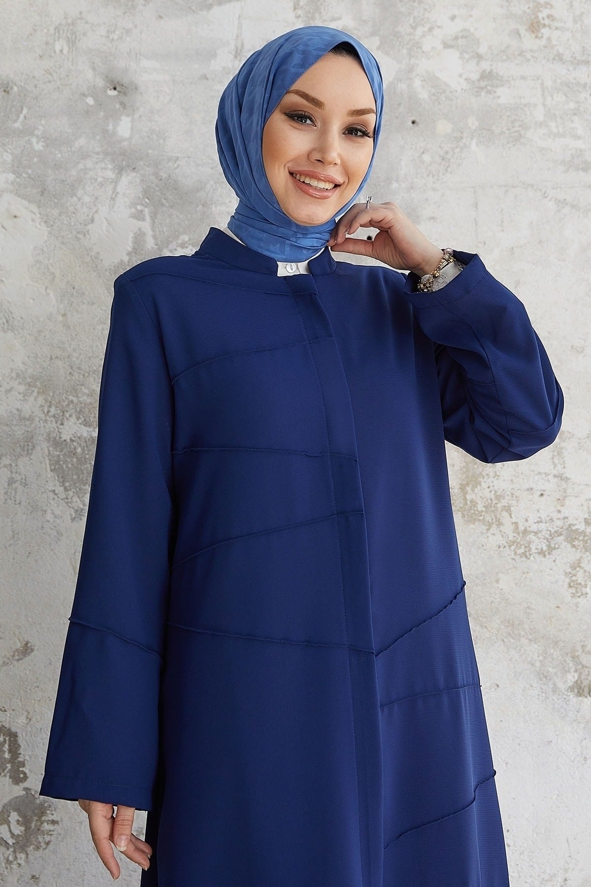 Ivory Biye Pattern Abace - Navy Ms00tz7031