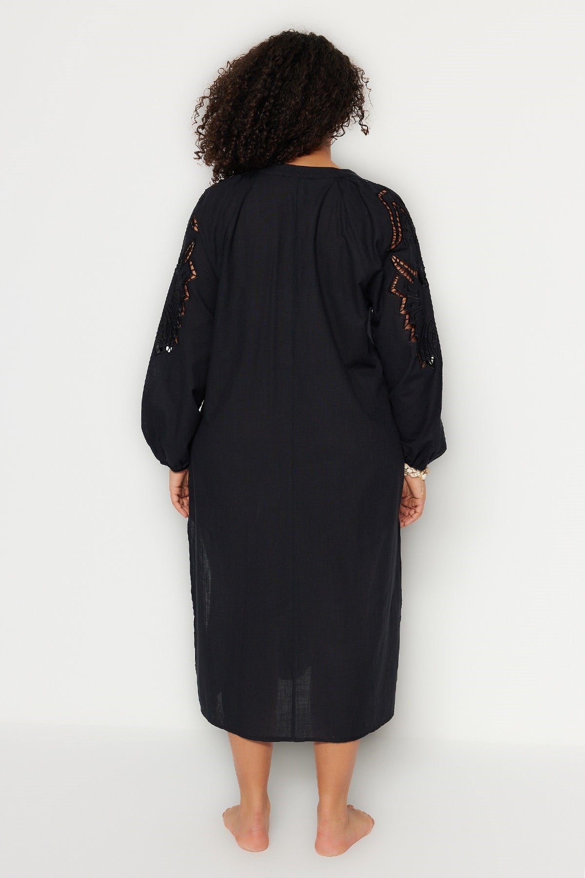 Black Embroidery Detailed Woven Kimono&kaftan Tbbss23de00009