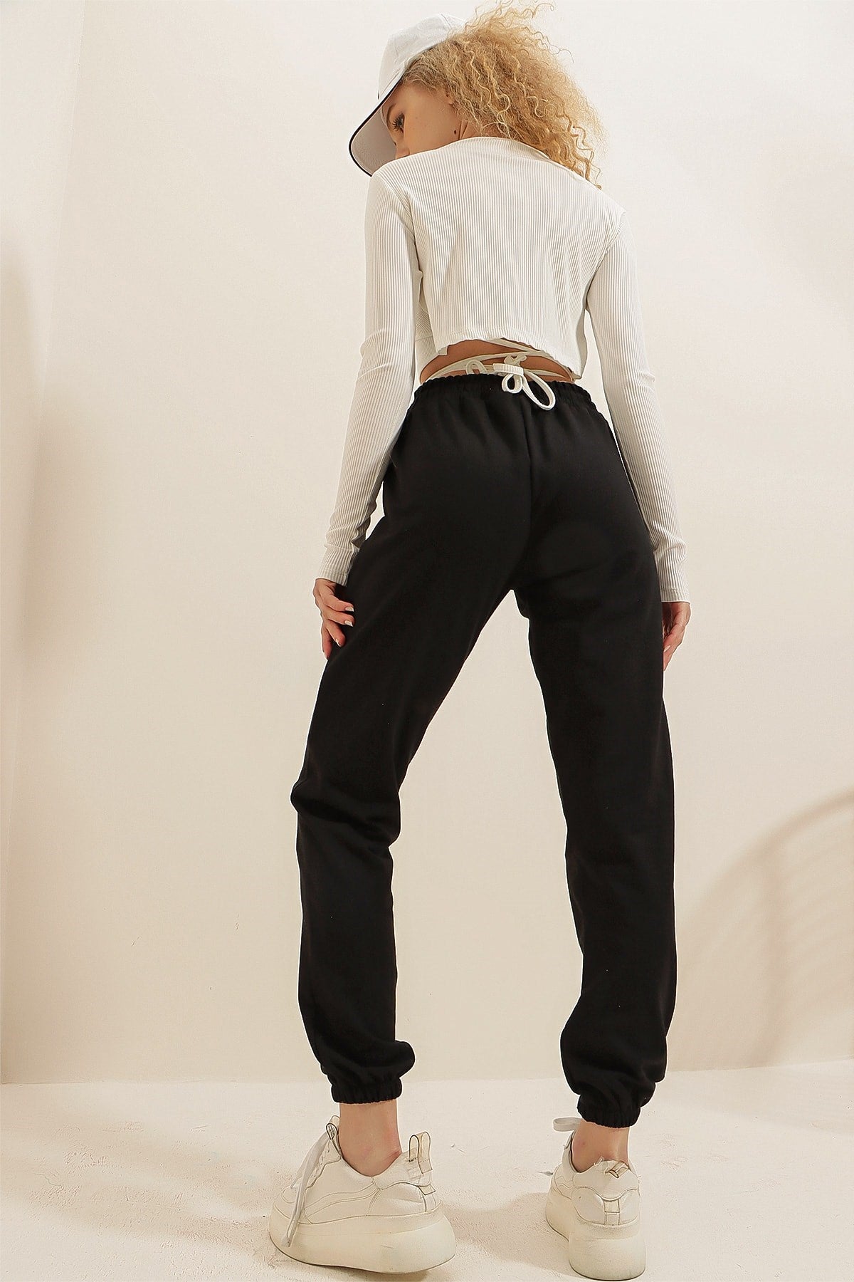 Women's Black Elastic Waist And Leg Post Printed Two Thread Tracksuit Pants Alc-x7914