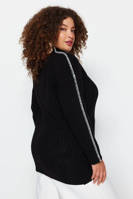 Black Sewing Detailed Knitwear Sweater Tbbaw24an00096