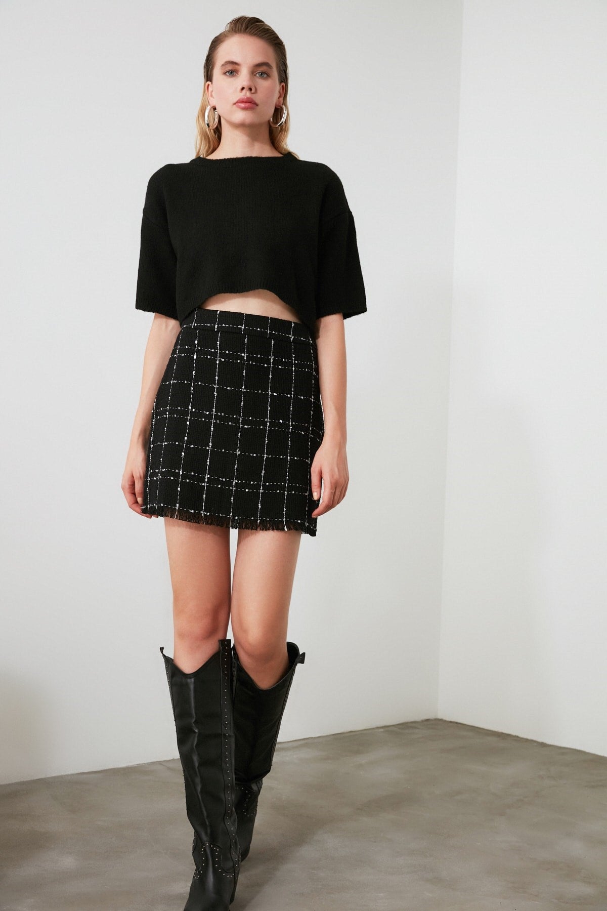 Black Tweed Fabric Mini Woven Skirt Twoaw21et0026