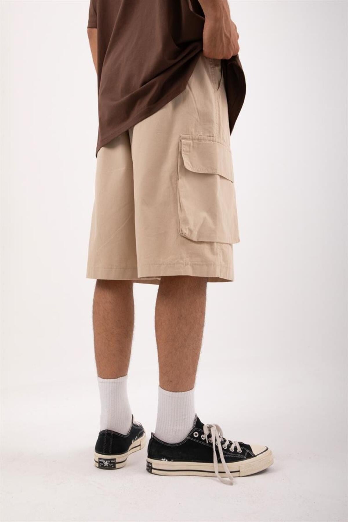 Beige Shorts With Cargo Pockets Flaw-148-009-001