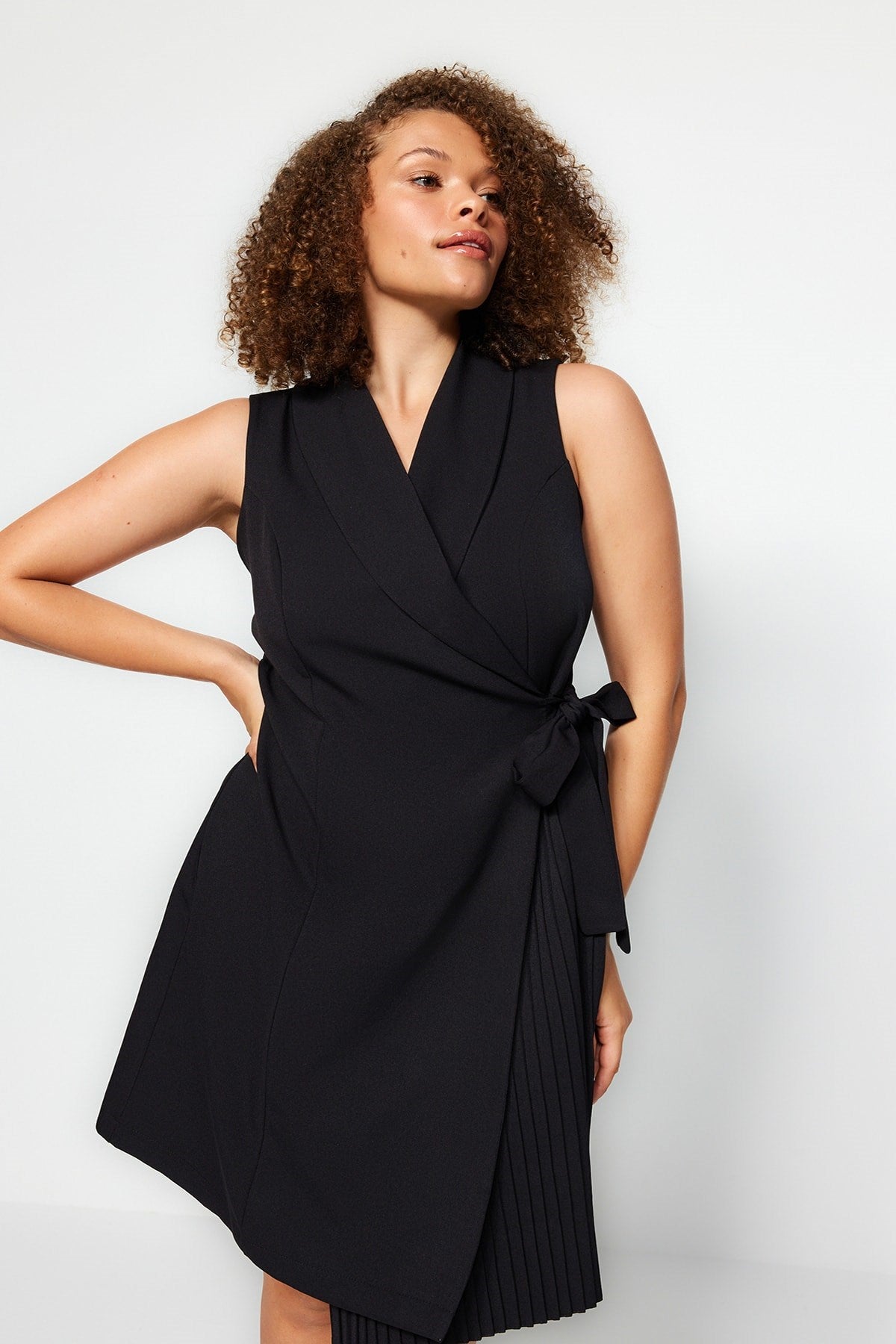 Black Plain Double Breasted Woven Dress Tbbss23ah00254