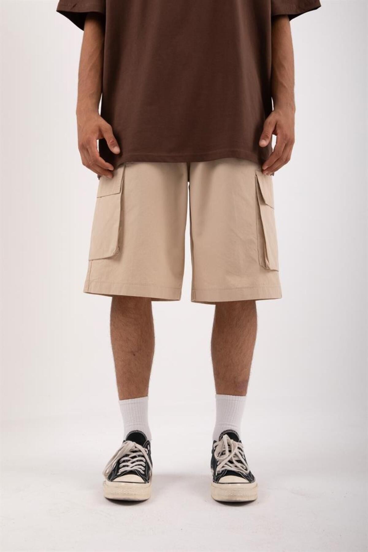 Beige Shorts With Cargo Pockets Flaw-148-009-001