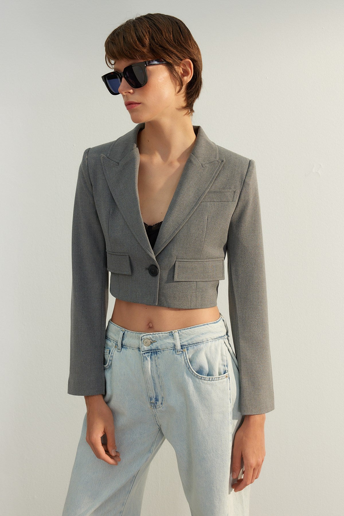 Grey Limited Edition Crop Woven Blazer Jacket Twoaw24bc00090