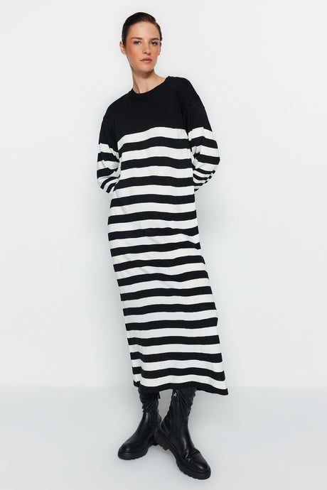 Black And White Striped Long Knitwear Dress Tctaw24eb00020