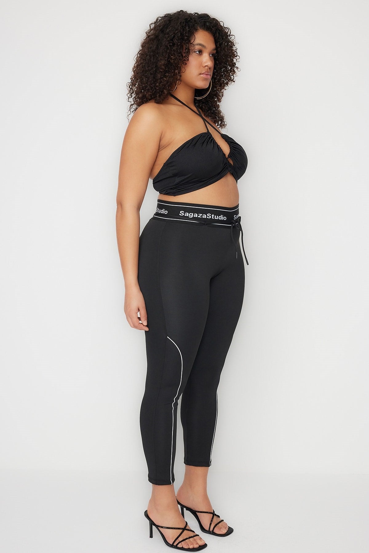 X Sagaza Studio Black Jumper Lanyard Bib Detailed And Push Up Stitched Sports Leggings Tclss23ty0000