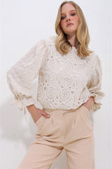 Women's Cream Ruffle Collar Guipure Detailed Princess Sleeve Woven Blouse Alc-x11400