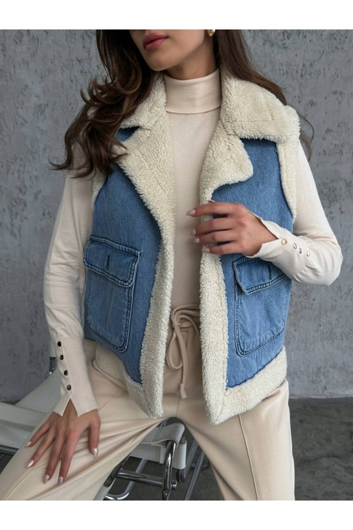 Denim Vest With Blue Inner Fur 939054