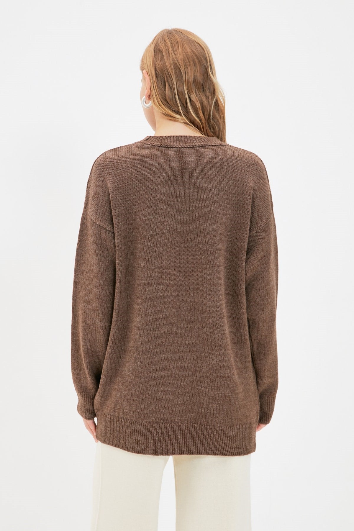 Brown Straight Collar Knitwear Sweater Tctaw22ak0045