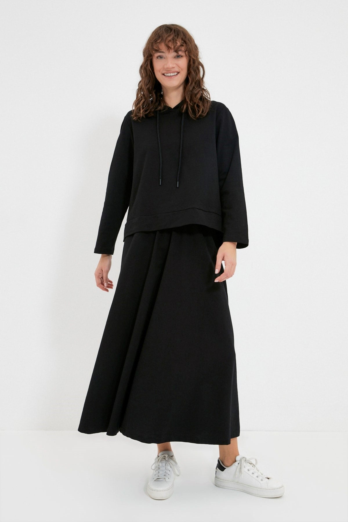 Black Hooded Sweatshirt-skirt Knitted Suit Tctaw22us0027