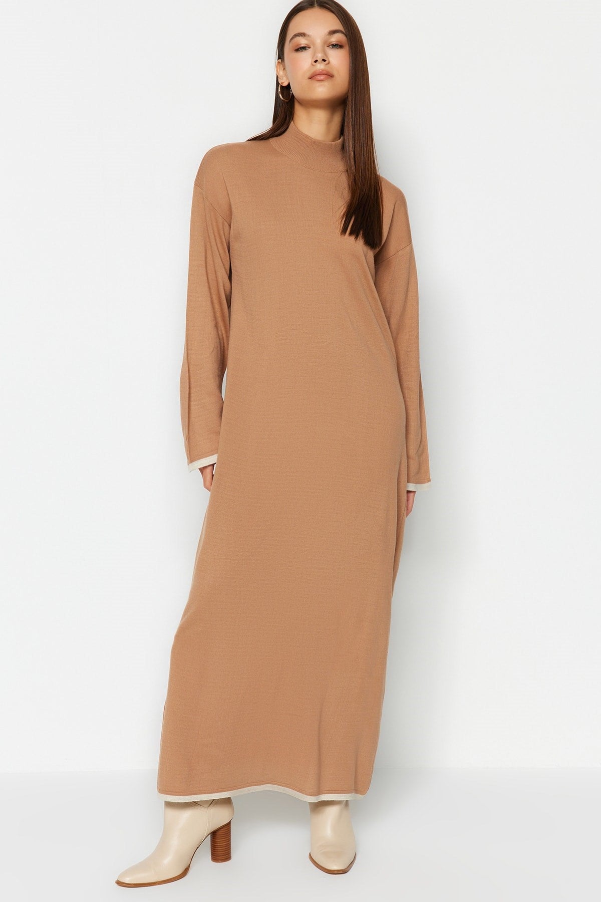 Beige Casual Cut Long Knitwear Dress Tctaw24eb00032