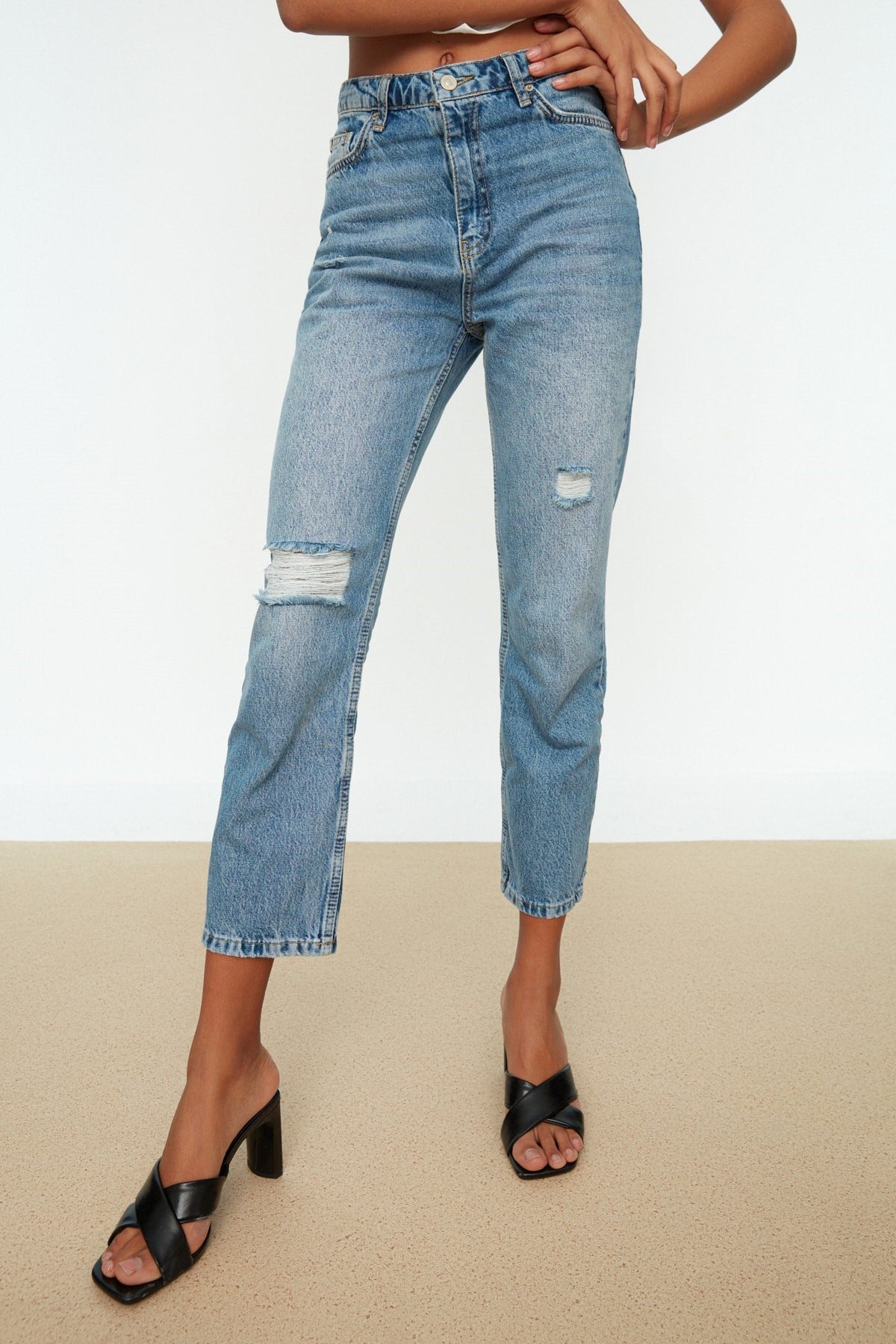 Blue Ripped Detailed High Waist Straight Jeans Twoss22je0431