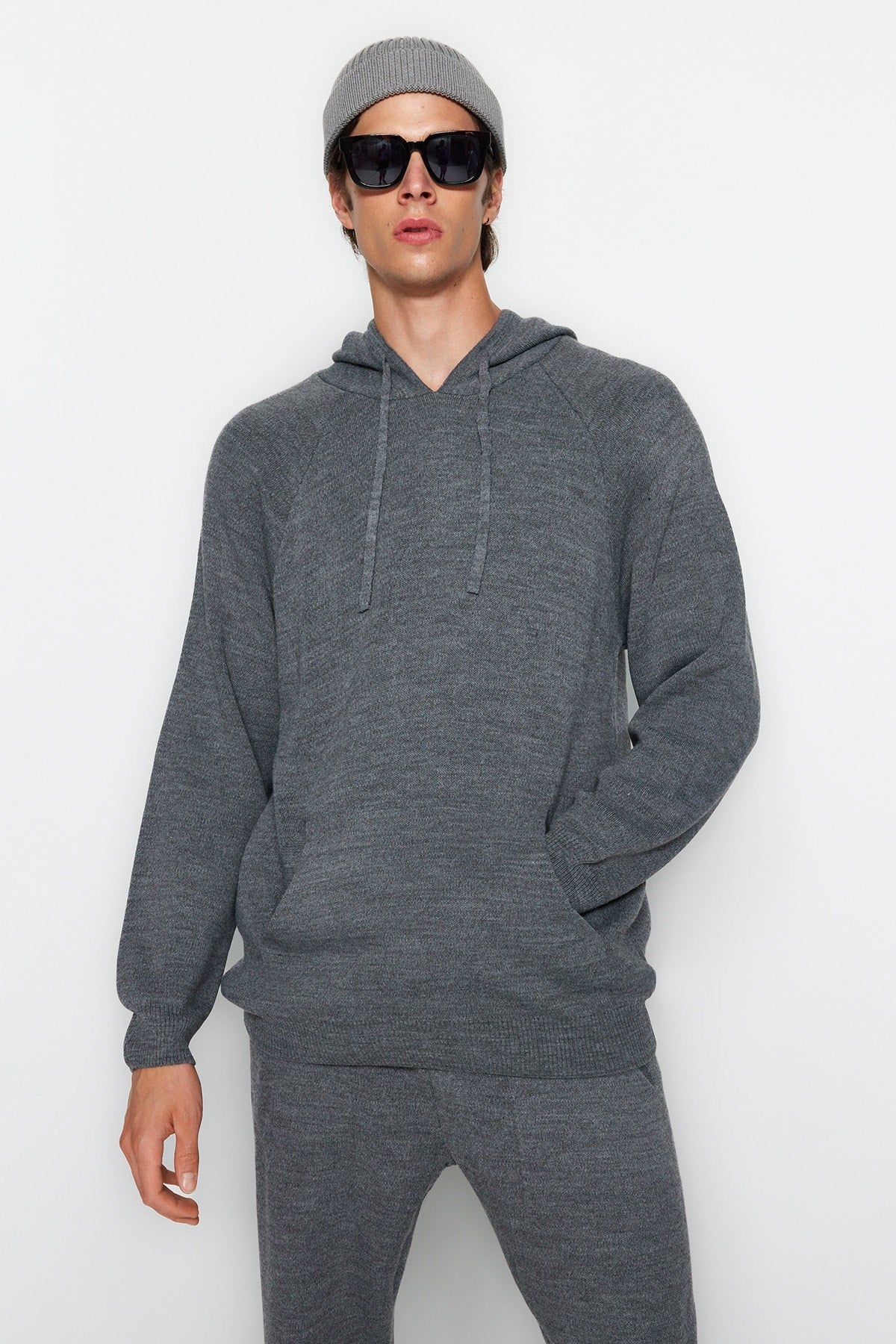 Grey Mens Regular Fit Hooded Kangaroo Pocket Knitwear Sweater Tmnaw23kz00281