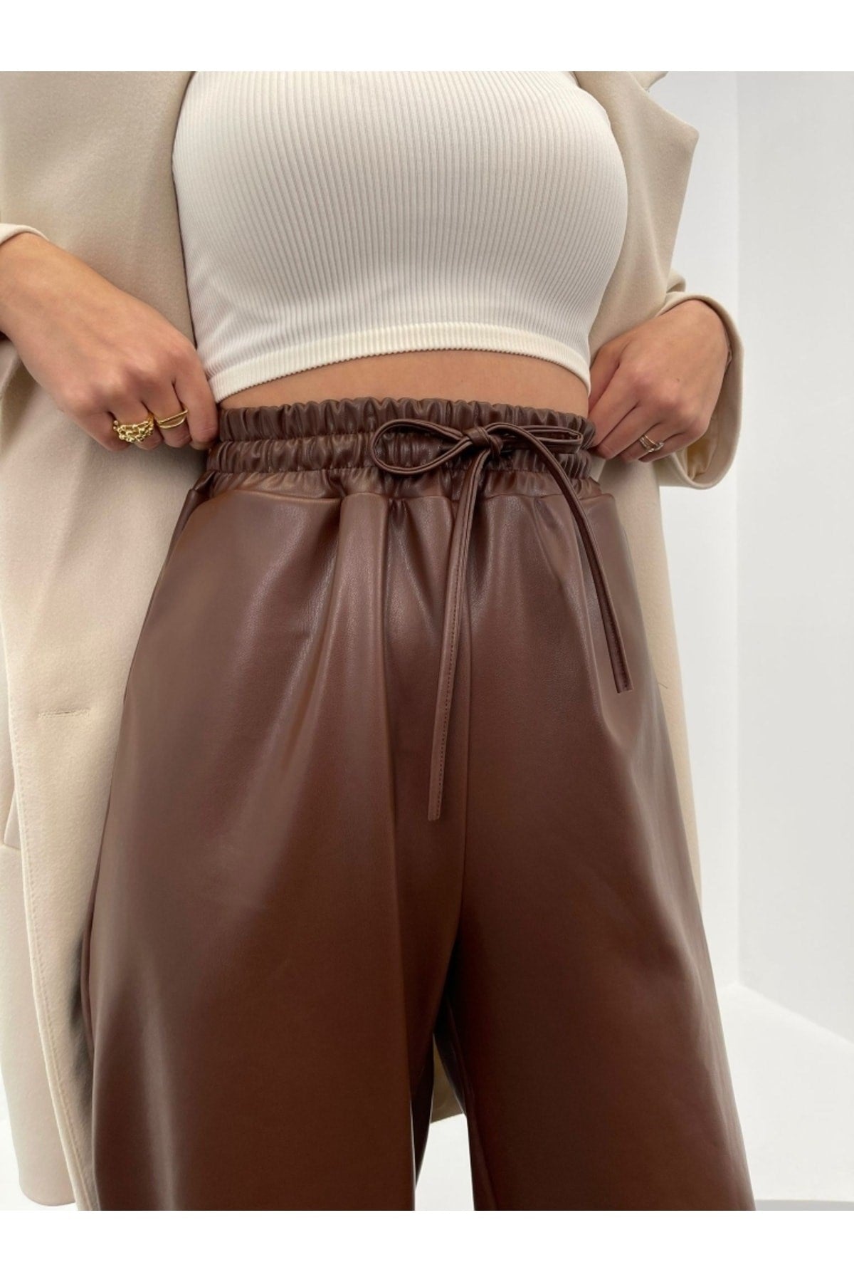 Brown Leg Pleated Leather Pants 1526