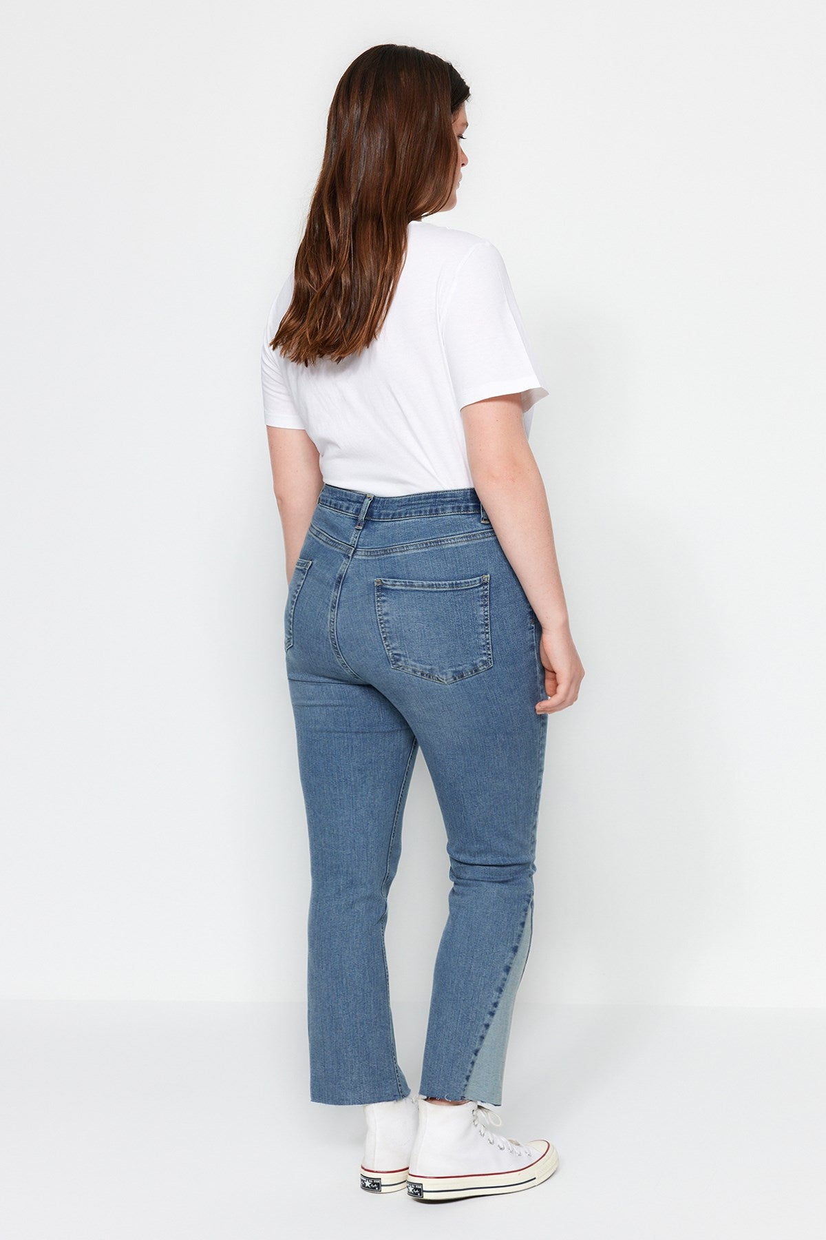 Blue Leg Detailed Raised Waist Flexible Spanish Leg Jeans Tbbaw24cj00051