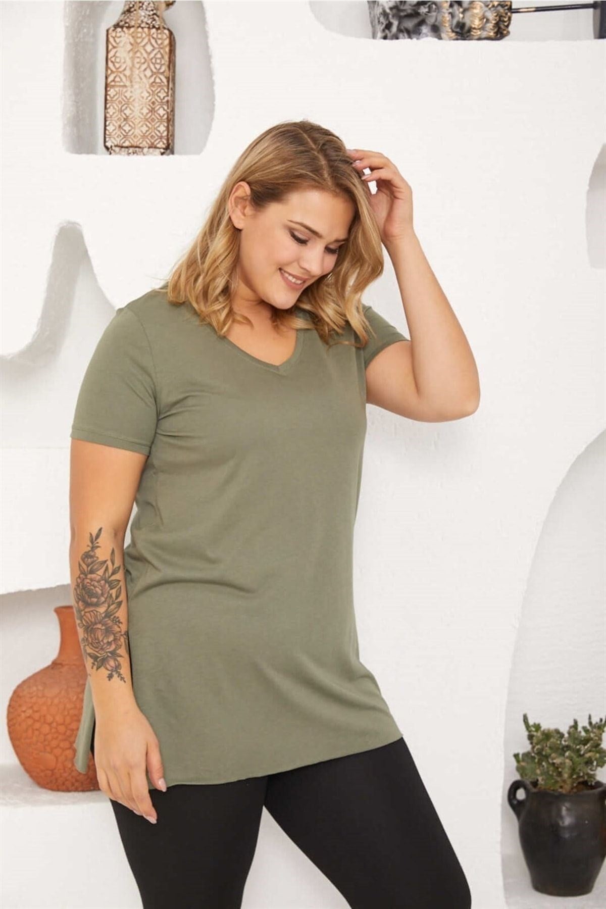 V-neck Slit Basic Tshirt-khaki Sea-ts2105