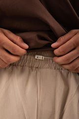 Beige Shorts With Cargo Pockets Flaw-148-009-001