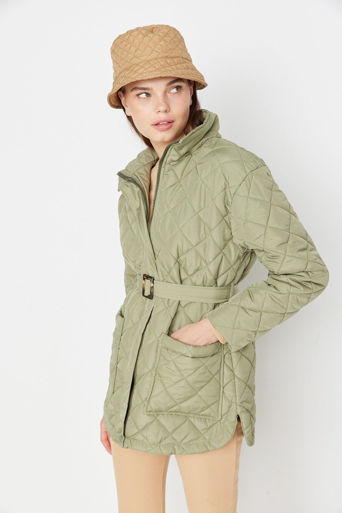 Green Oversize Belt Water Repellent Quilted Coat Twoaw23mo00170