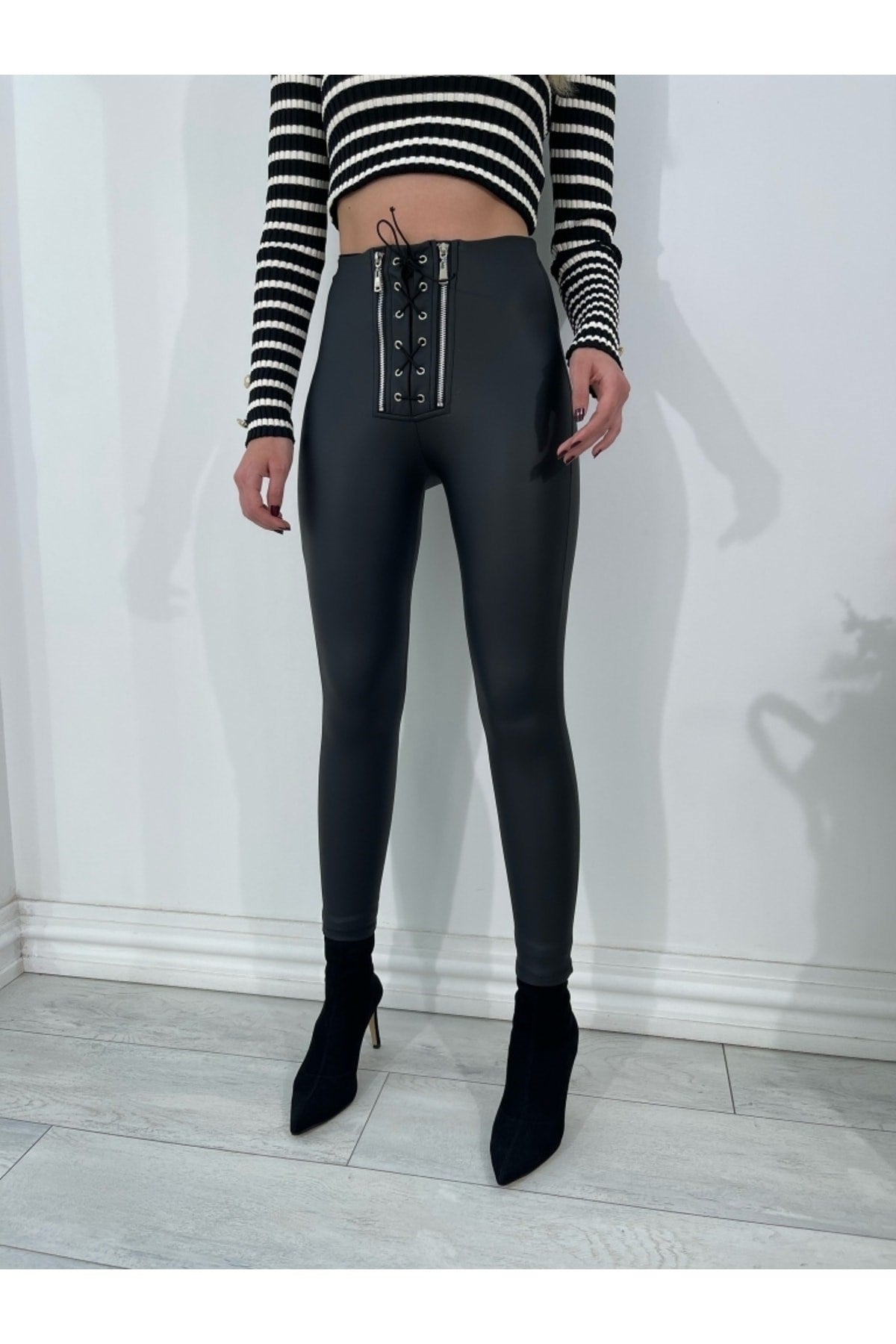 Corset Detailed Matte Leather Leggings Ey-1088