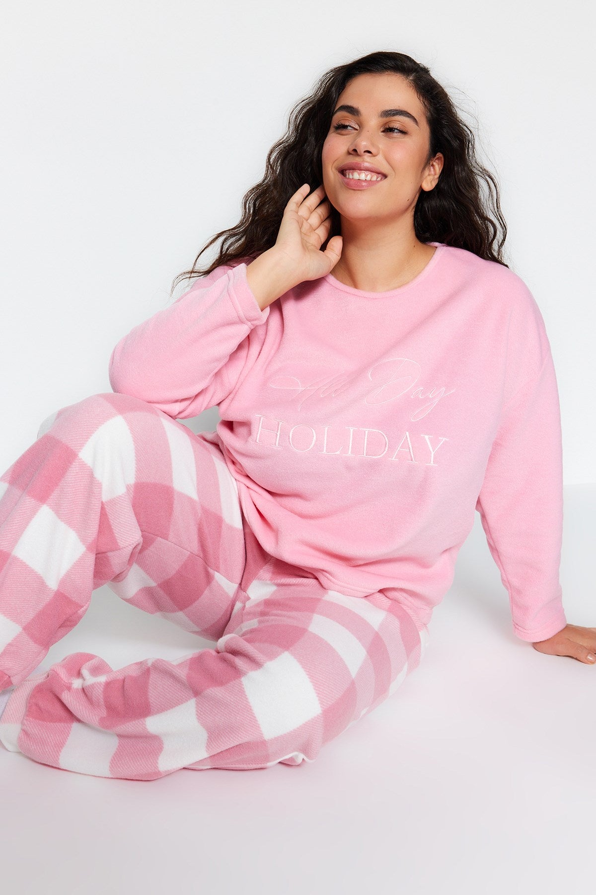 Pink Embroidery Detailed Plaid/checkered Fleece Knitted Sleepwear Set Tbbaw24ai00015