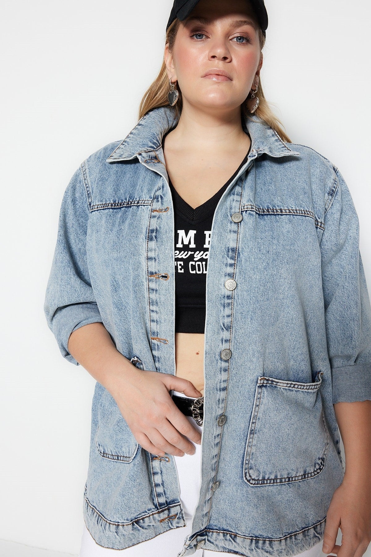 Boyfriend Denim Jacket With Light Blue Pockets Tbbss23ag00000