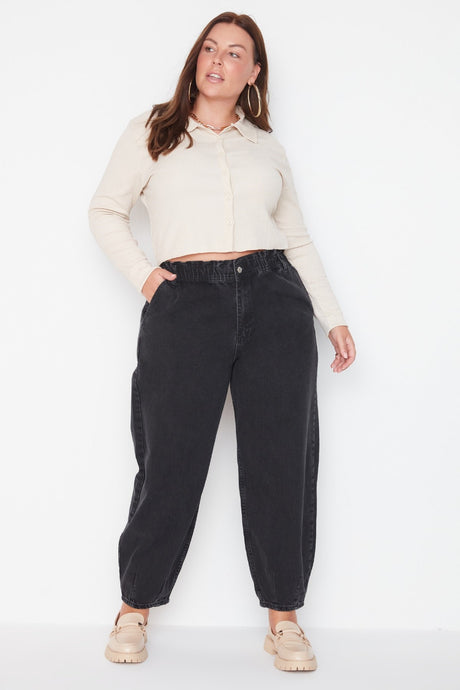 Black High Waist Leg Detailed Pocket Mom Jeans Tbbaw23cj00007