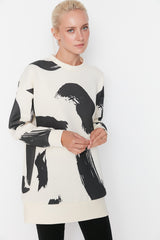 White Patterned Crew Neck Scuba Knitted Sweatshirt Tctaw23tw00049