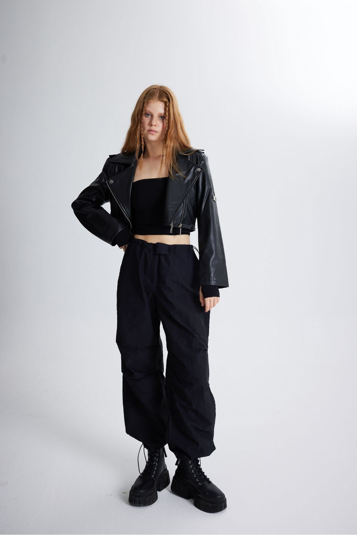 Elastic Parachute Pants With Adjustable Waist And Leg Black Hlss23-00051