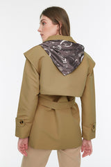 Beige Belt With Wide Shoulder And Windbreaker Detail Trench Coat Twoss22tr0042