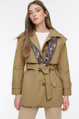 Beige Belt With Wide Shoulder And Windbreaker Detail Trench Coat Twoss22tr0042