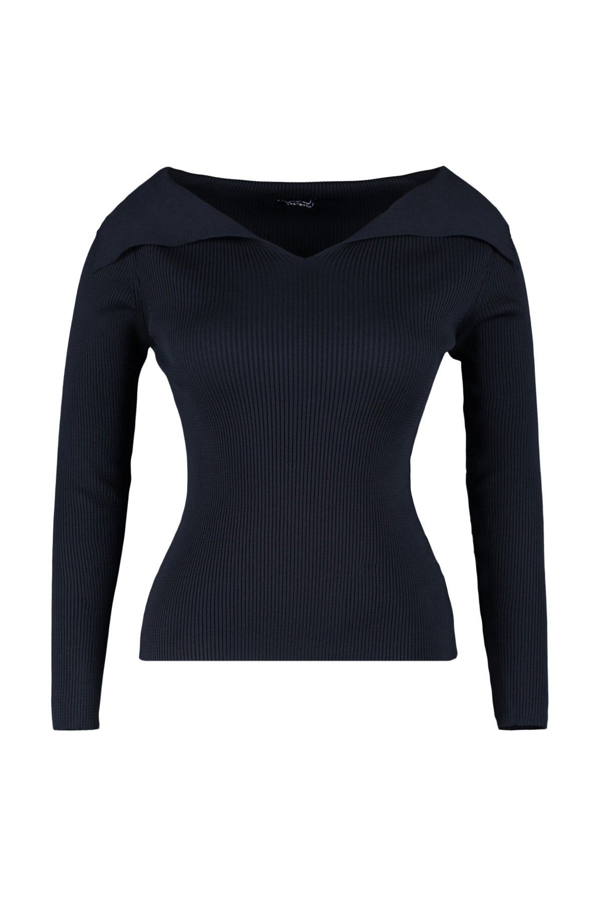 Black Boat Neck Slim Knitwear Blouse Tbbaw23an00126