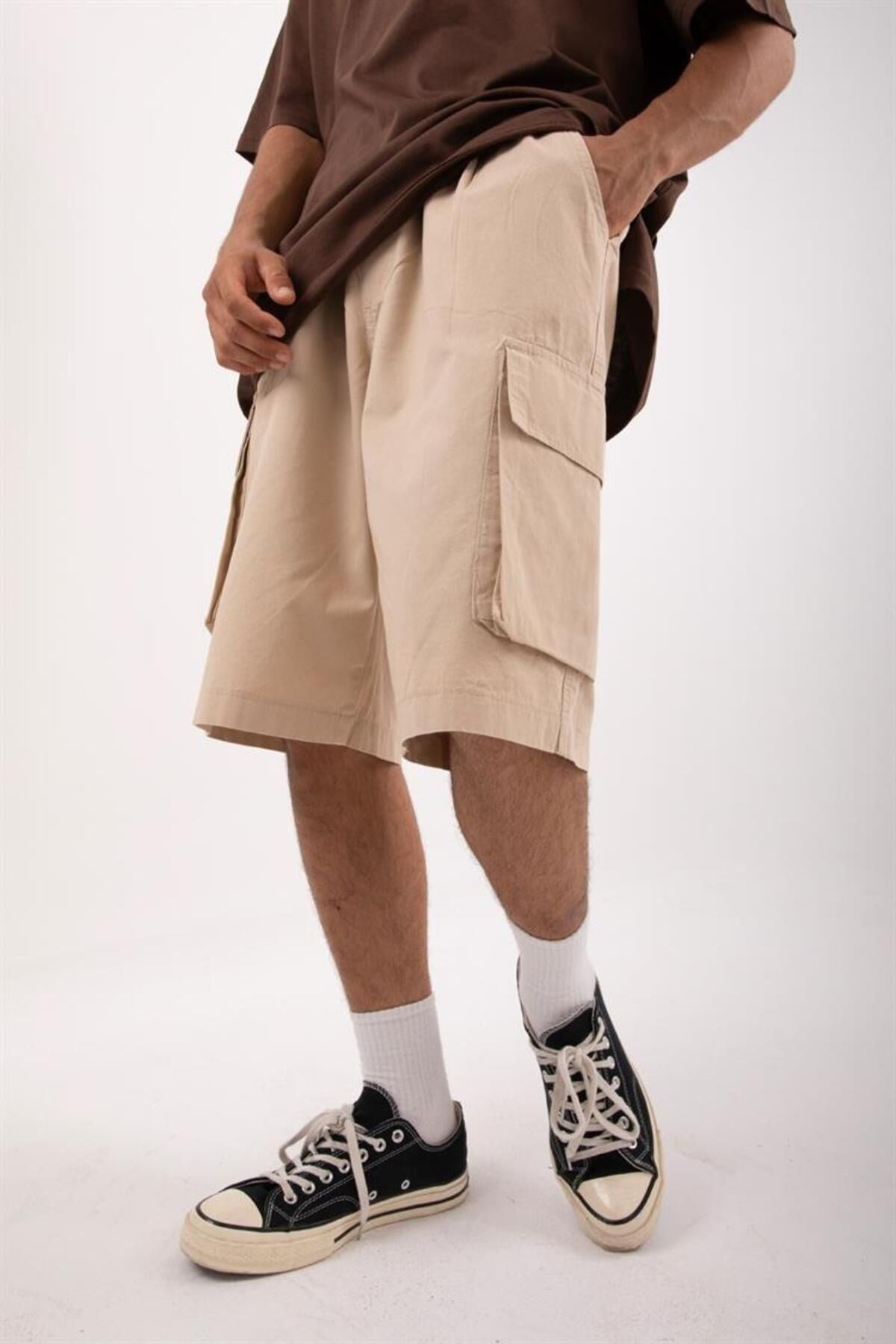 Beige Shorts With Cargo Pockets Flaw-148-009-001