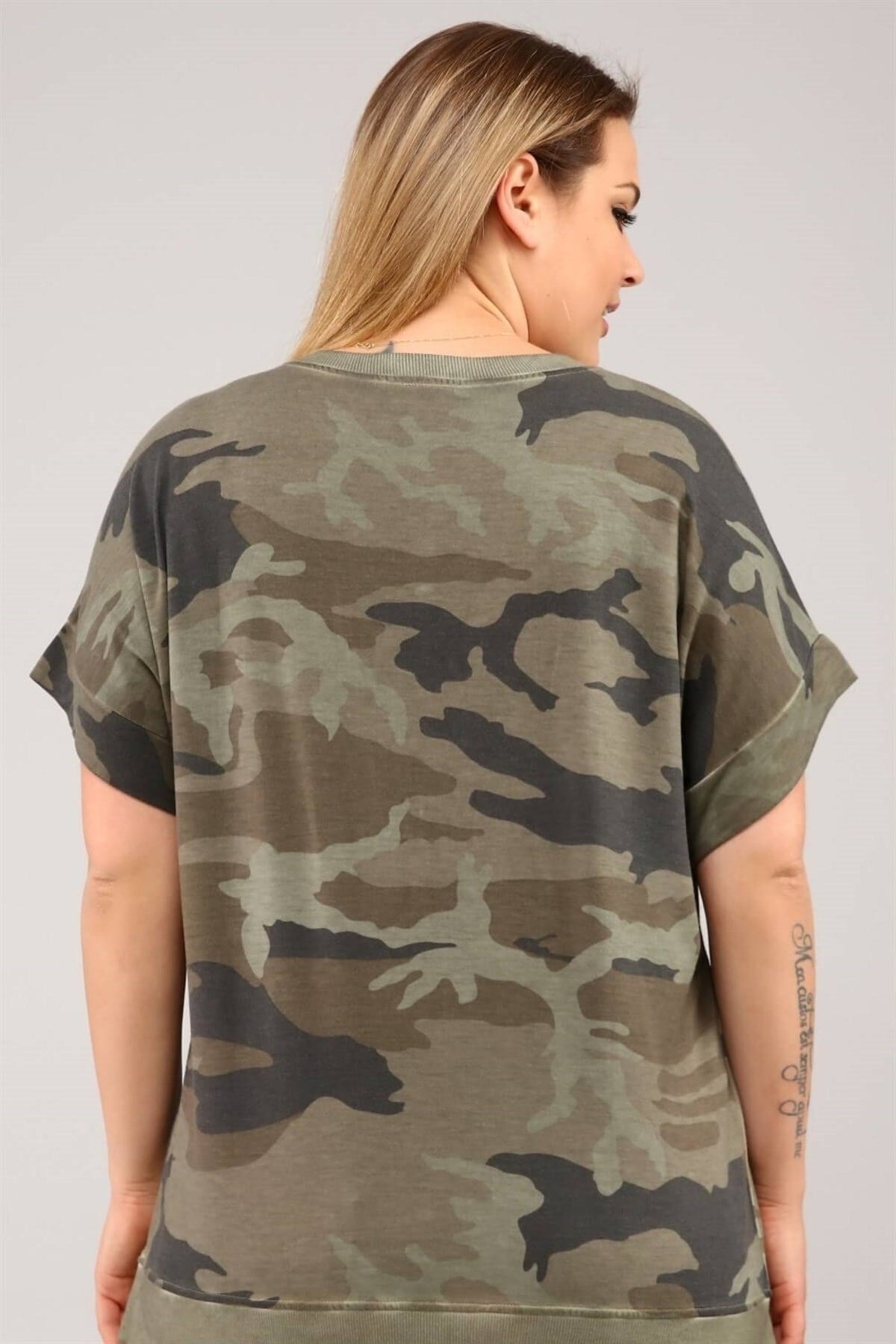 Camouflage Printed Sides Slit Oil Wash Tshirt-anthracite Sea-ts2151