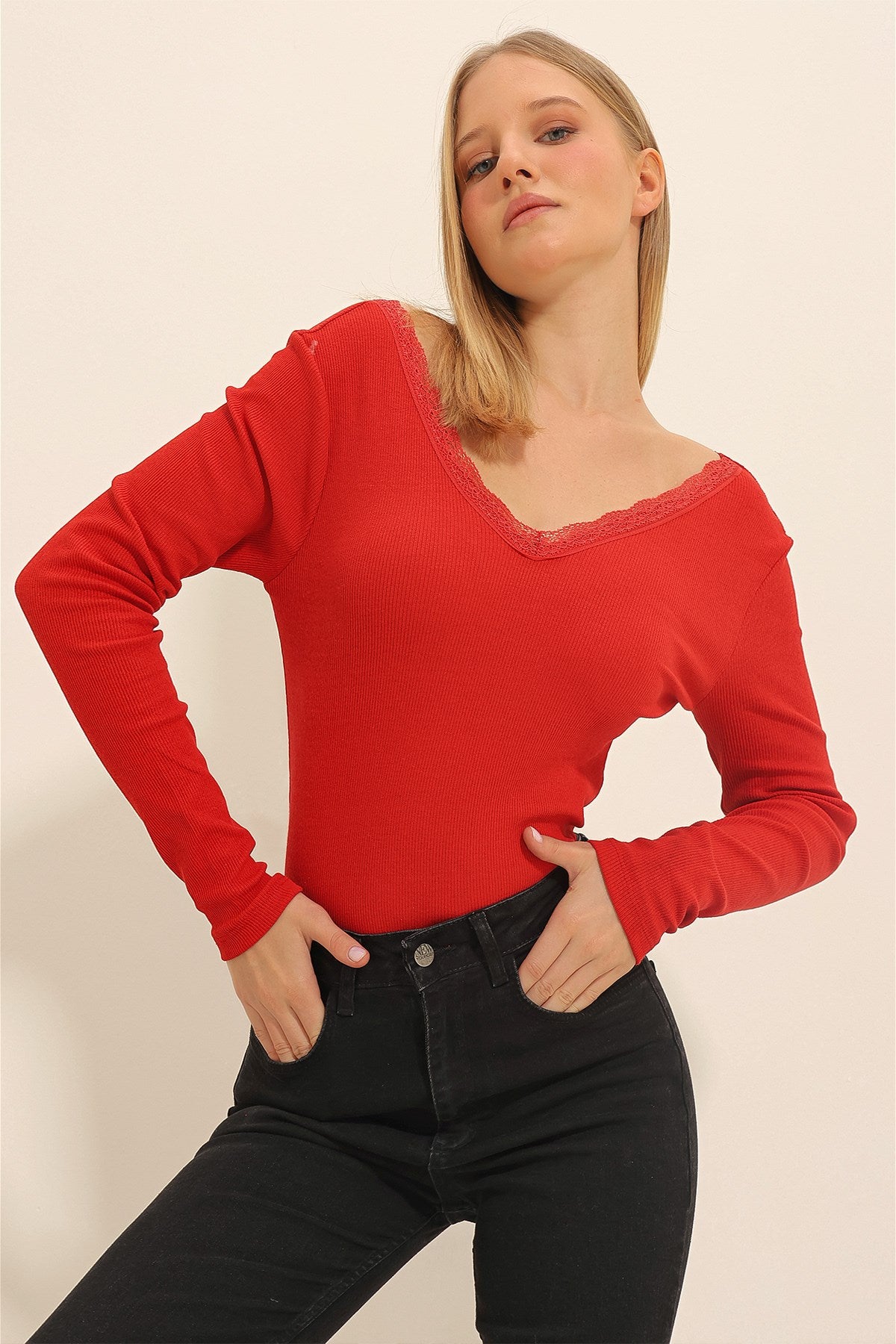 Women's Red Back Front V Neck Lace Detailed Blouse Alc-x11246