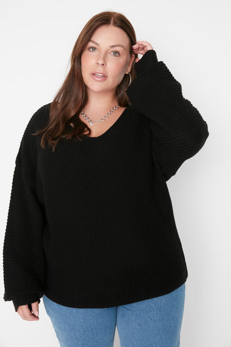 Black V Neck Low Shoulder Knitwear Sweater Tbbaw23an00118