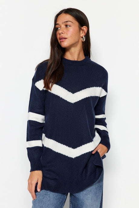 Navy Blue Striped Soft Knitwear Sweater Tctaw22ak0005