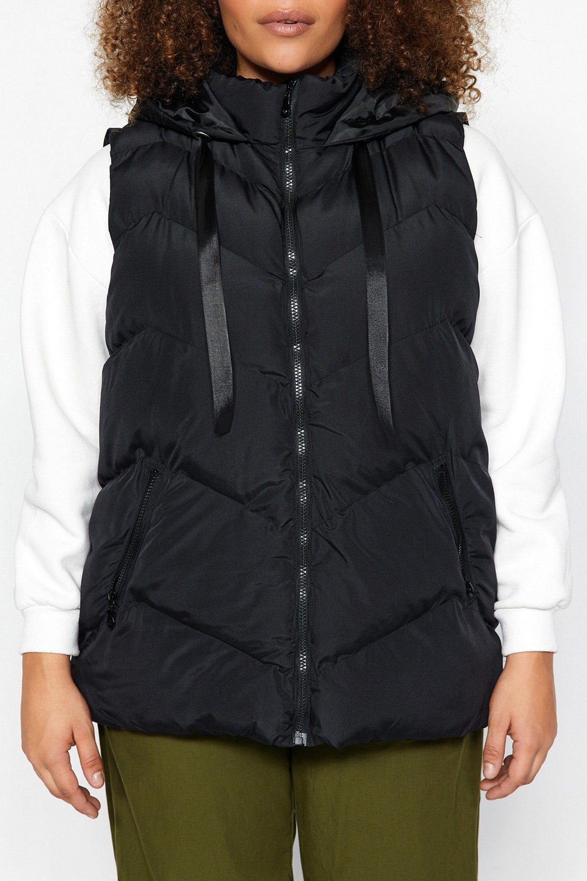 Black Hooded Quilted Vest Tbbaw24bh00002