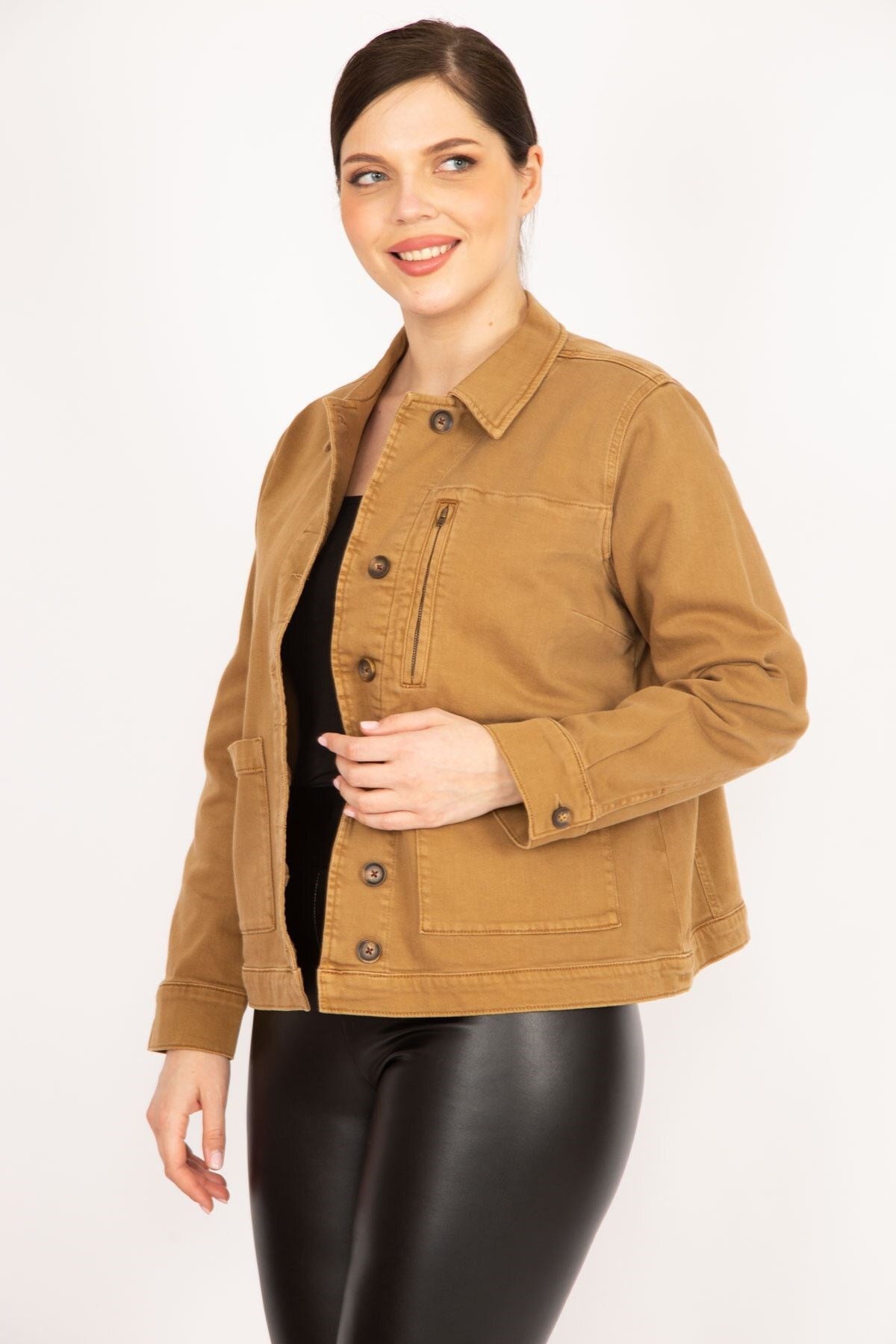 Women's Taba Plus Size Gabardine Fabric Front Buttoned Zipper And Pocket Detailed Coat 65n36027