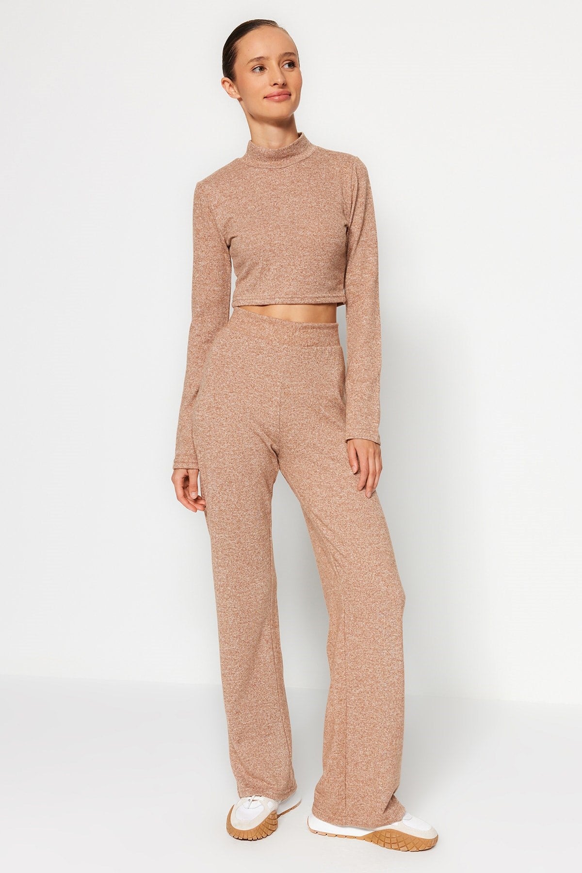 Brown Straight Collar Chunky Crop And Wide Legg/wide Leg Knitted Bottoms Top Suit Twoaw24au00077