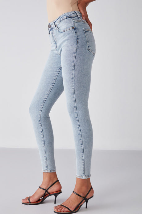 Lissy Relaxed Skinny Jeans Lissy01092022