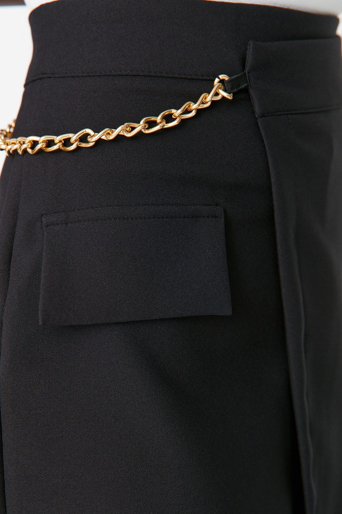 Black Chain Double-breasted Woven Shorts Skirt Twoaw23sr00067