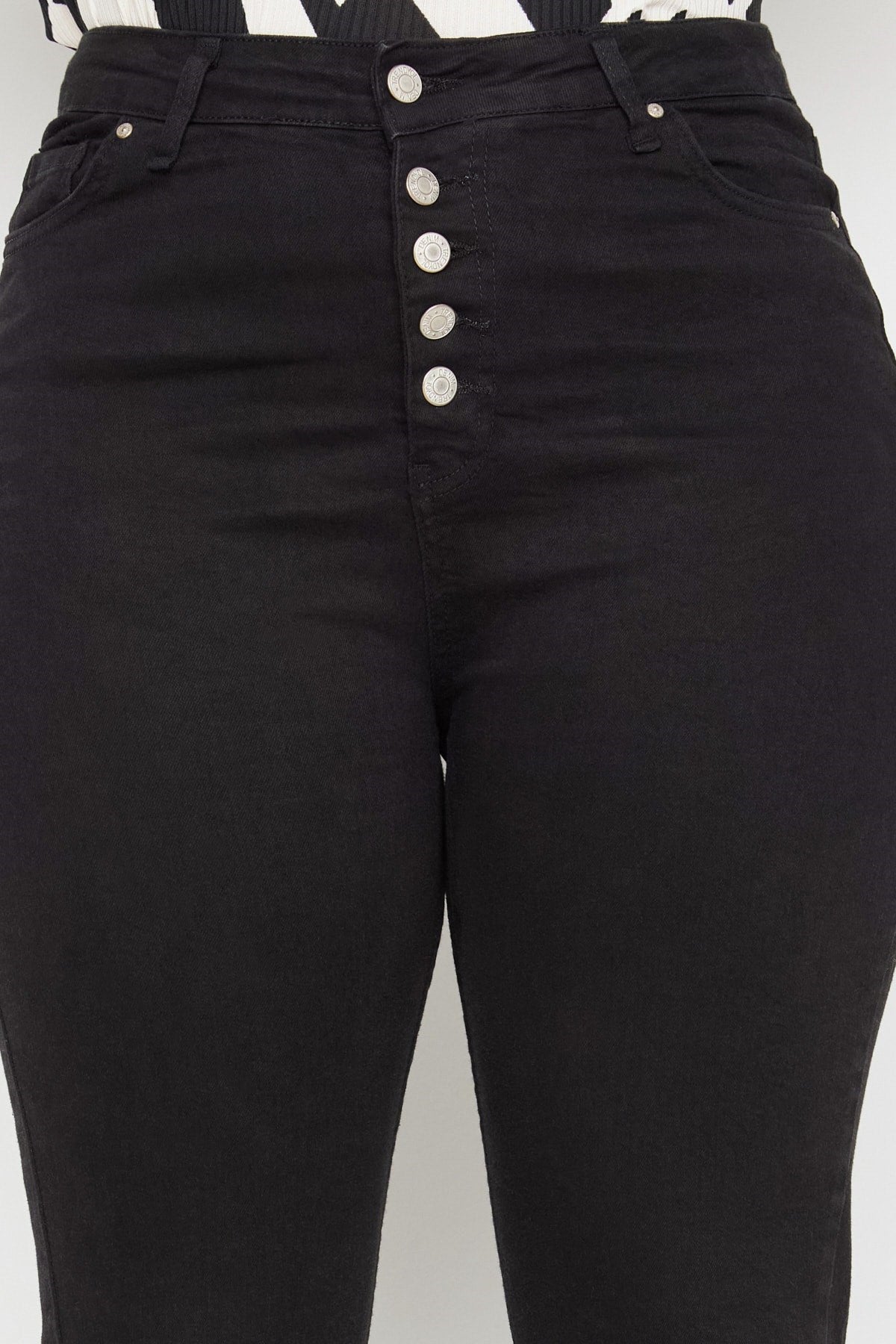 Black High Waist Front Buttoned Skinny Jeans Tbbss22je0373